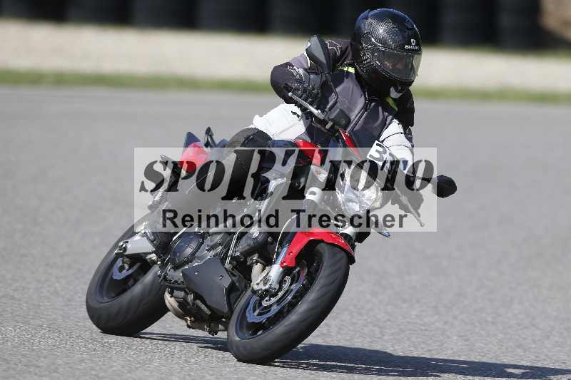 /41 25.08.2026  Cornu Master School ADR/33